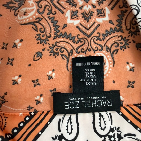 Patterned Blouse - Picture 3 of 3